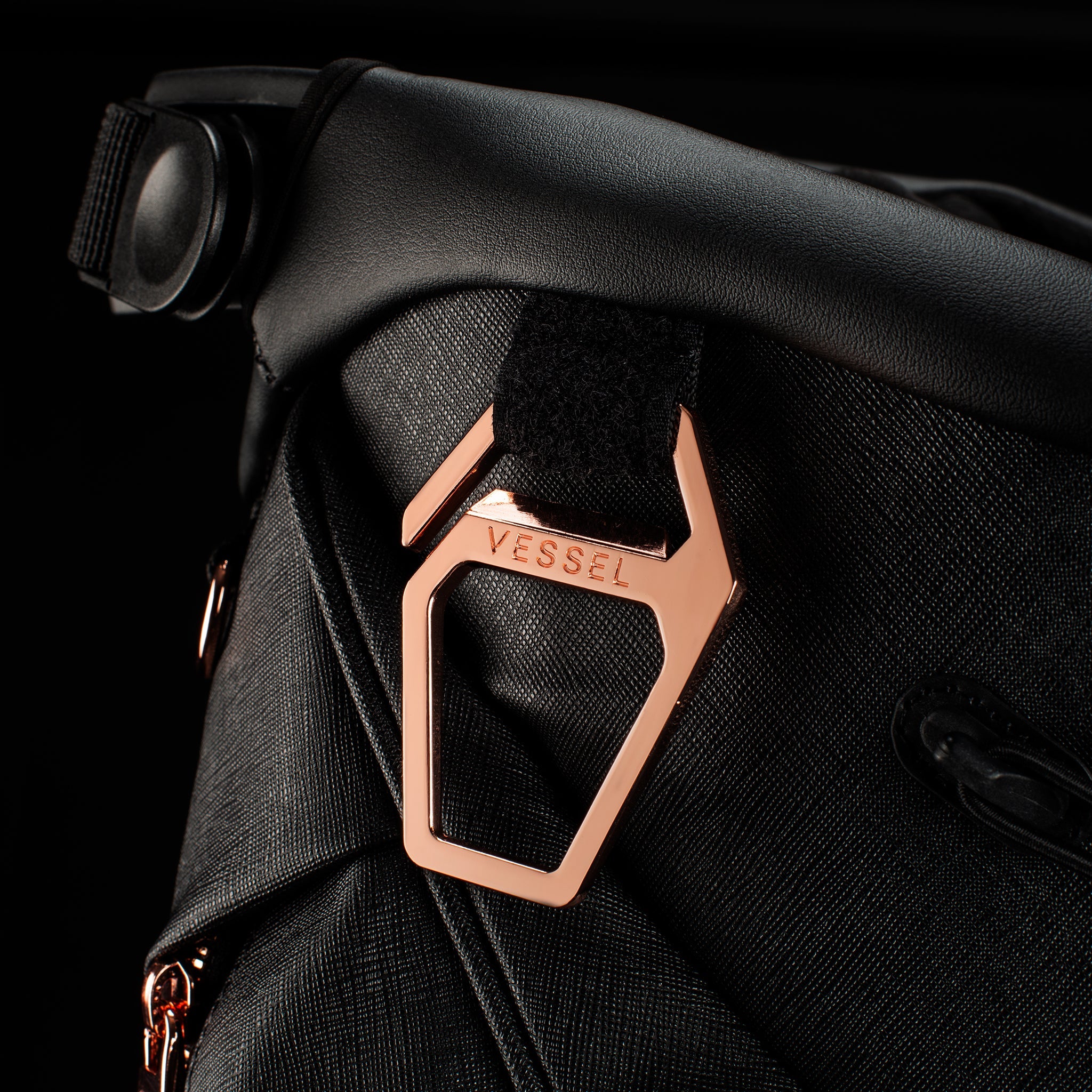 VESSEL Lux Carbon LE Midnight Rose Stand – lightweight golf stand bag