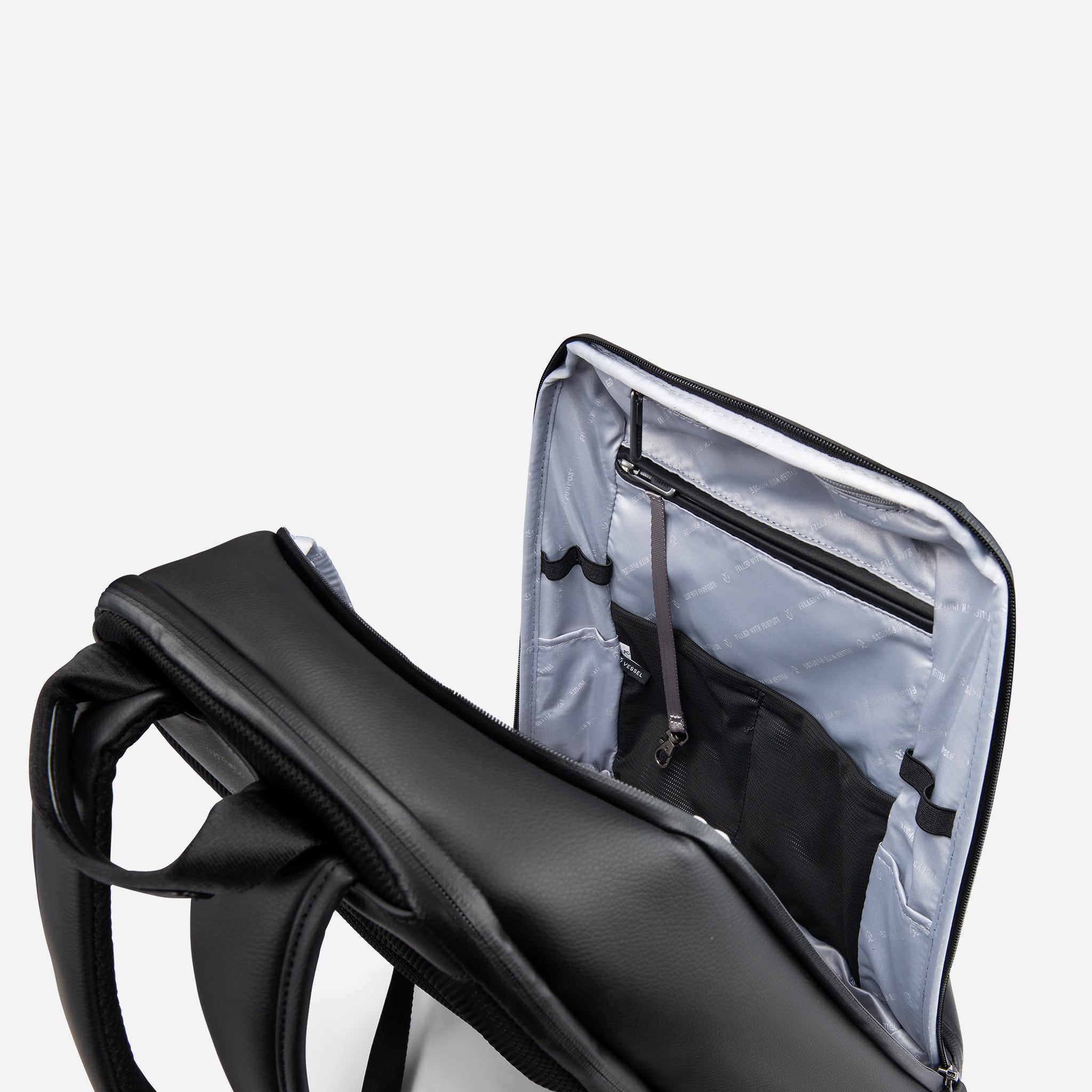 VESSEL Signature Backpack – golf lifestyle backpack